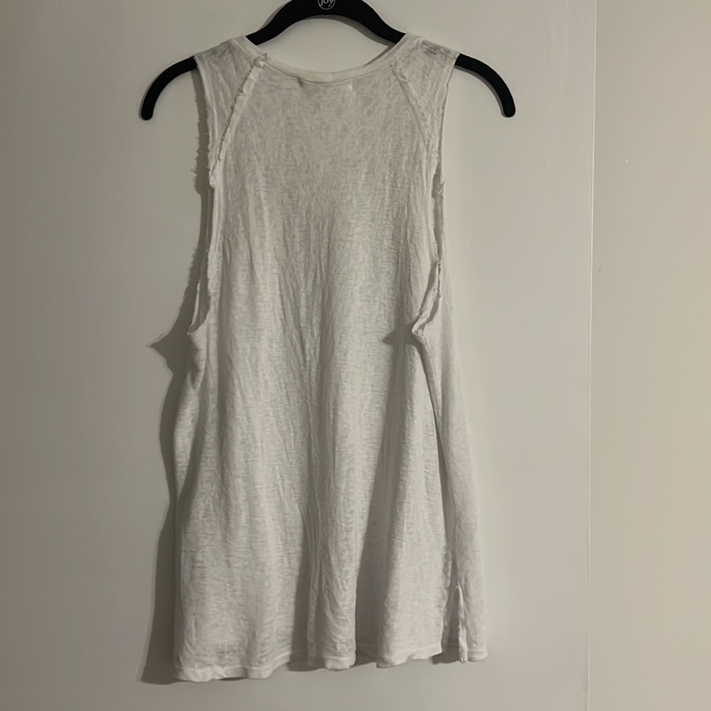 Project Social T Tank - Picture 3 of 4